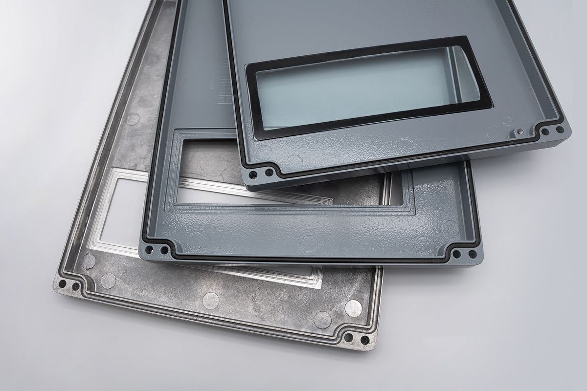 Polycarbonat-Sichtfenster in Aluminium- & Polyestergehäusen